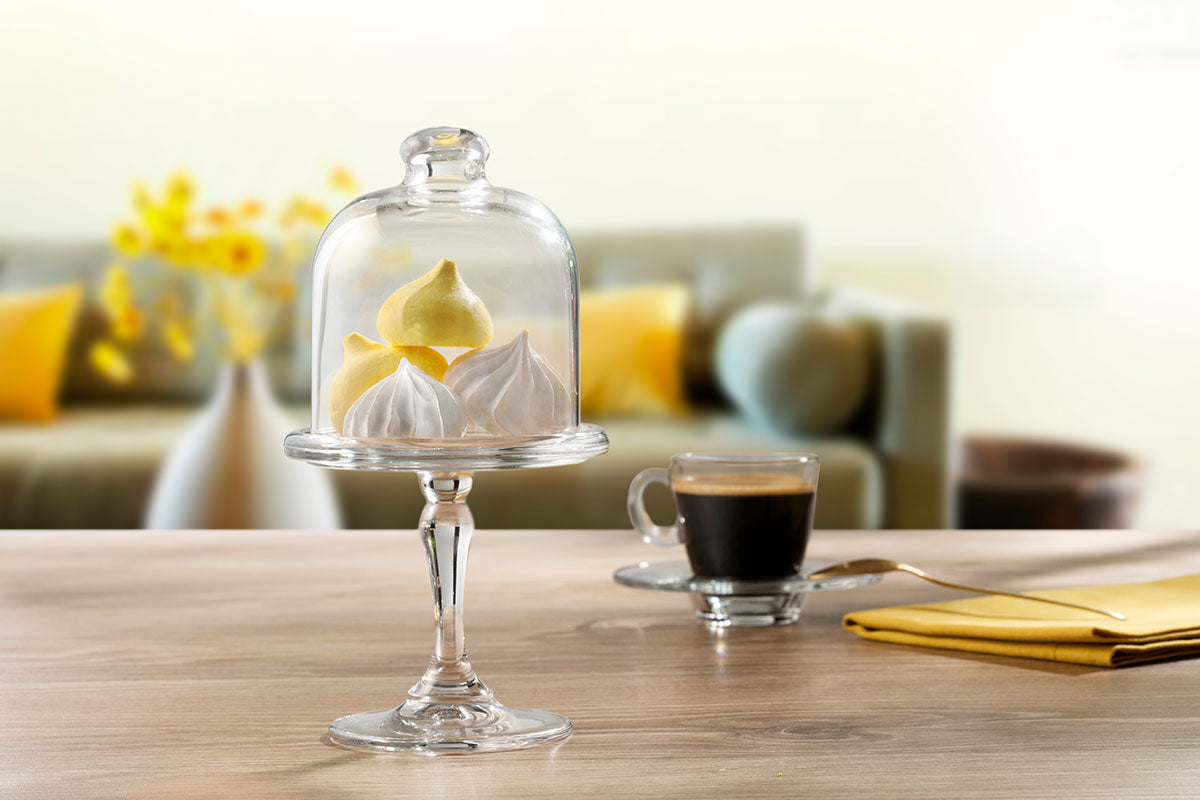 Cake tray with stand and lid